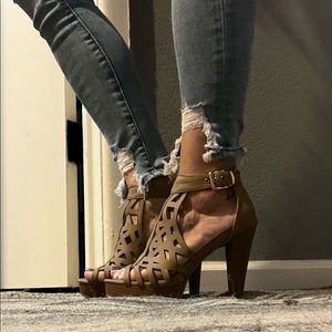 Womens Top Moda heels size 6.5